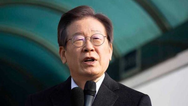 前三配资公司 李在明正式登记参选下届韩国总统